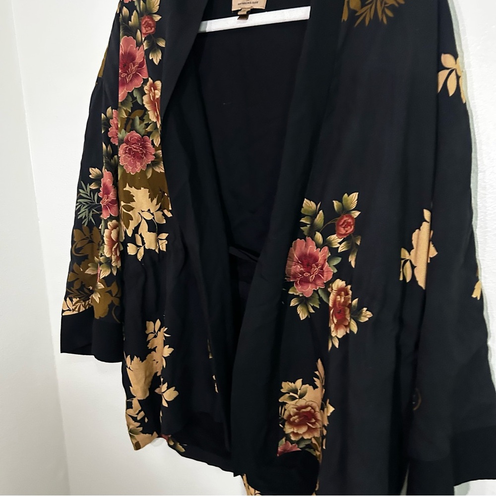 Anthropologie black floral top - Picture 4 of 7